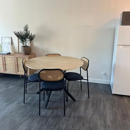 Apartment Cosy Terrasse Avec Acces Piscine La Teste-de-Buch